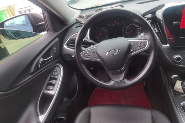 Used Chevrolet Malibu XL 2022 Redline 550T Automatic Sport Edition Steering Wheel