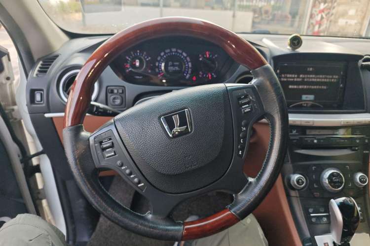 Used Luxgen Great 7 SUV 2011 2.2T Two-Wheel Drive Smart Version
