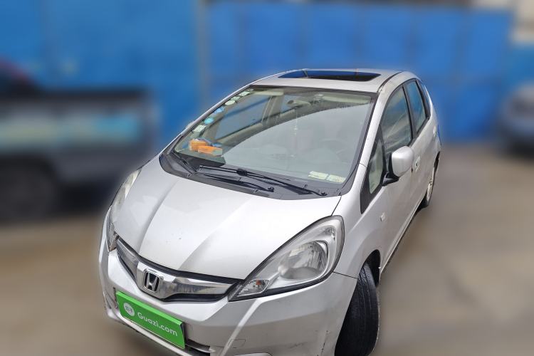 Used Honda Fit 2011 1.5L manual luxury version