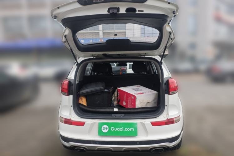 Used Kia Sportage R 2015 2.0L Automatic Two-Wheel Drive GLS Trunk