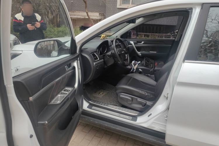 Used Haval M6 2018 Revised Version 1.5T DCT Two-Wheel Drive Elite Edition Driver Seat