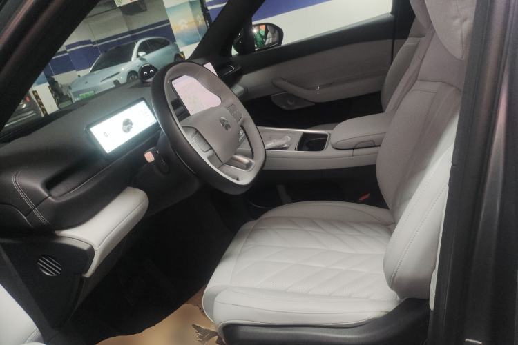 Used Nio ES6 2025 75 kWh Left Front Seat
