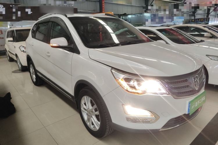 Used Baojun 560 2016 1.5T Manual Comfort Edition
