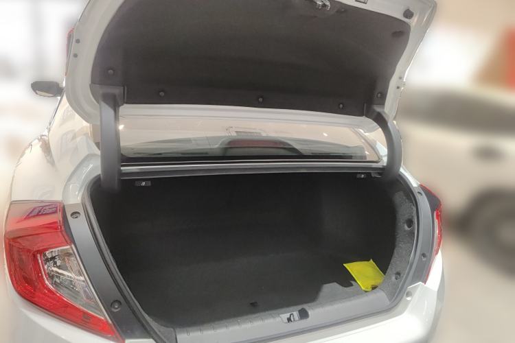 Used Honda Civic 2019 220TURBO CVT Dynamic Edition China VI Trunk