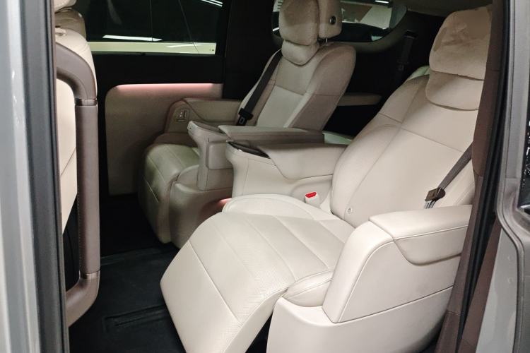 Used Li Auto MEGA 2024 Ultra Model