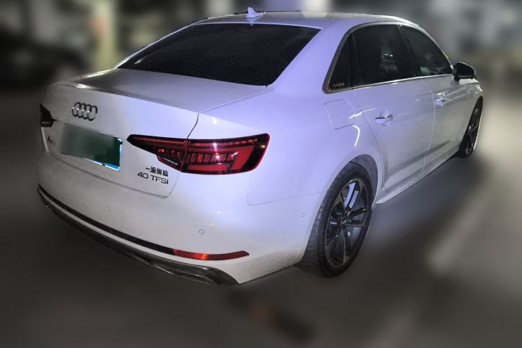 Used Audi A4L 2019 40 TFSI Fashion Edition China VI Emission Standard Rear Right 45 Deg
