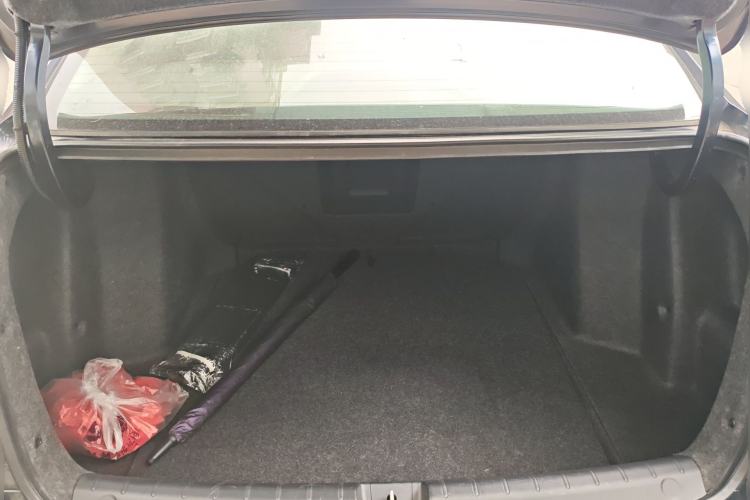 Used Honda Envix 2019 180TURBO CVT Prestige Edition China VI Trunk