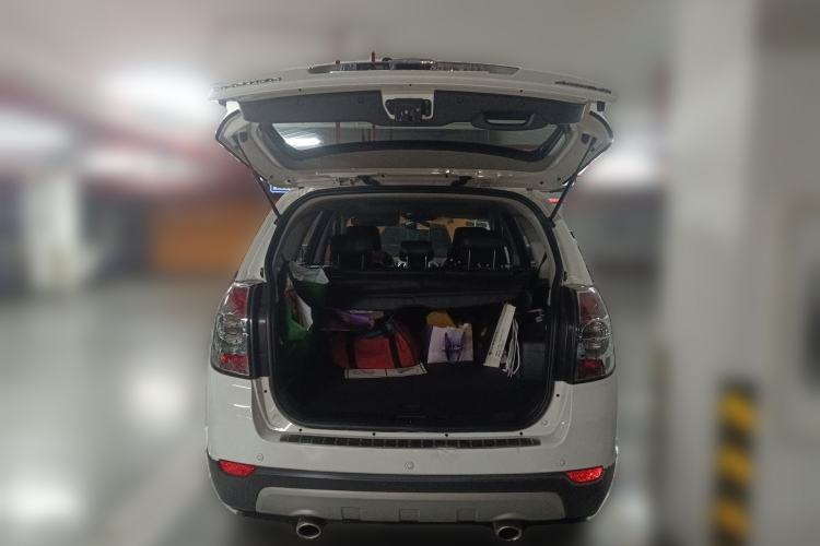 Used Chevrolet Captiva 2014 2.4L 4x4 Flagship Edition 7 Seats
