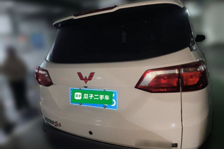 Used Wuling Hongguang S3 2018 1.5L Manual Comfort Model China V Standard
