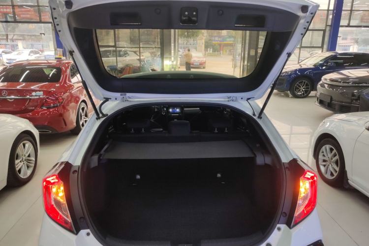 Used Honda Civic 2021 HATCHBACK 220TURBO CVT New Trendsetter Trunk