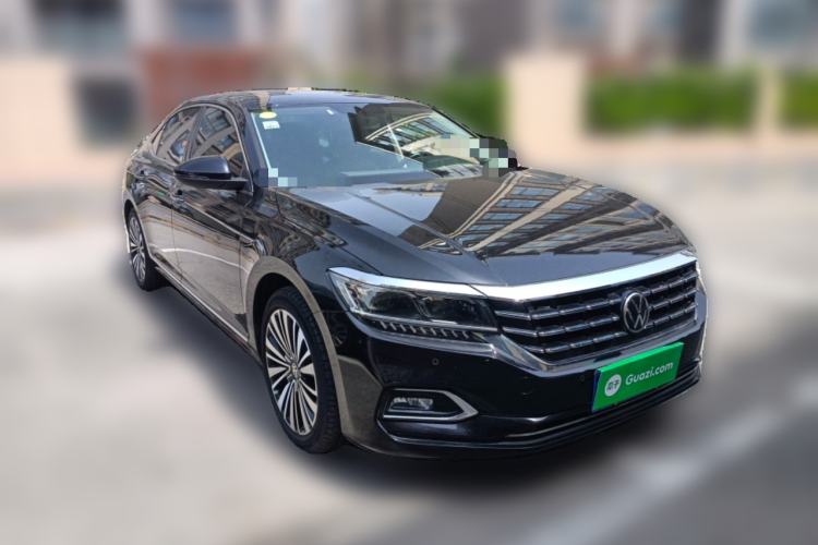 Used Volkswagen Passat 2020 Revised Version 330TSI Luxury Edition China VI Standard Front Right 45 Deg
