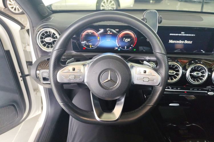 Used Mercedes-Benz A-Class 2021 A 200 L Sport Sedan Fashion Model
