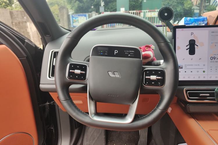 Used Li Auto L8 2023 Pro Model
