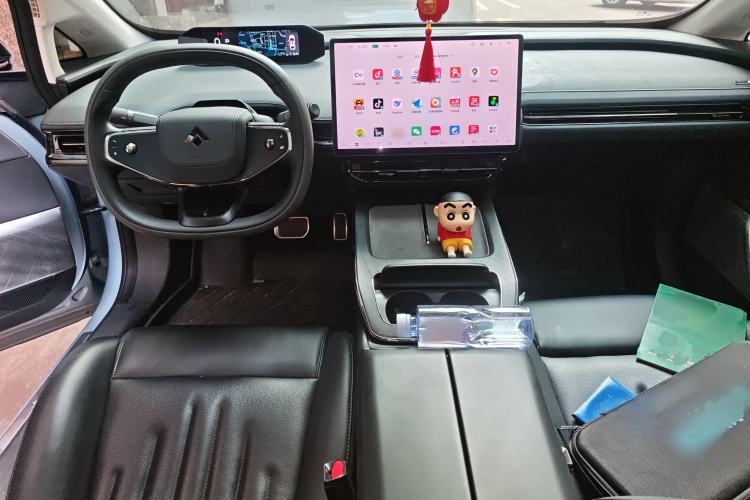 Used Hyptec GT 2023 710 Rear-Drive Ultra-Charging Version Center Console