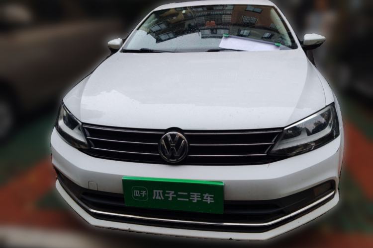 Used Volkswagen Sagitar 2015 230TSI Automatic Comfort Version Front