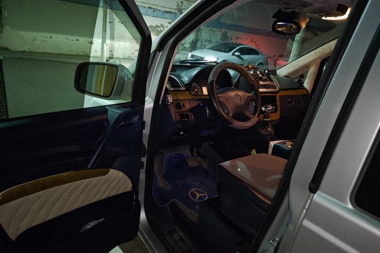 Used Mercedes-Benz Vito 2013 3.0L Elite Edition
