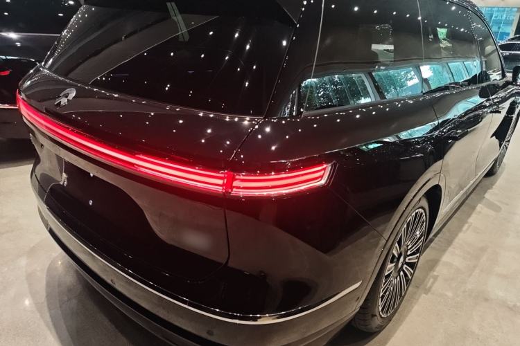 Used Nio ES8 2026 Model 6-seat Executive Luxury Edition Right Rear Taillight