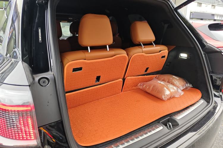 Used Hima AITO M9 2025 Extended-Range Max Version 52 kWh 6-Seater Edition Trunk