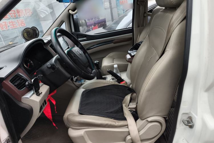 Used FORTHING Lingzhi 2017 M5L 1.6L 7-Seater Comfort Model
