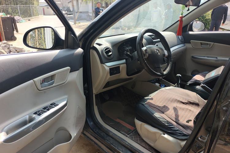 Used CHANGAN Alsvin V5 2012 1.5L Manual Dream Edition
