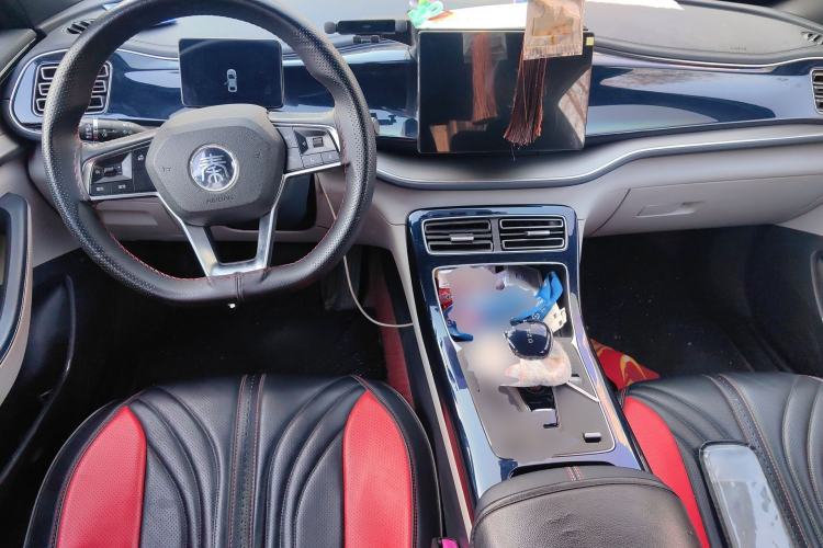 Used BYD Qin PLUS 2021 DM-i 55KM Flagship Model Center Console