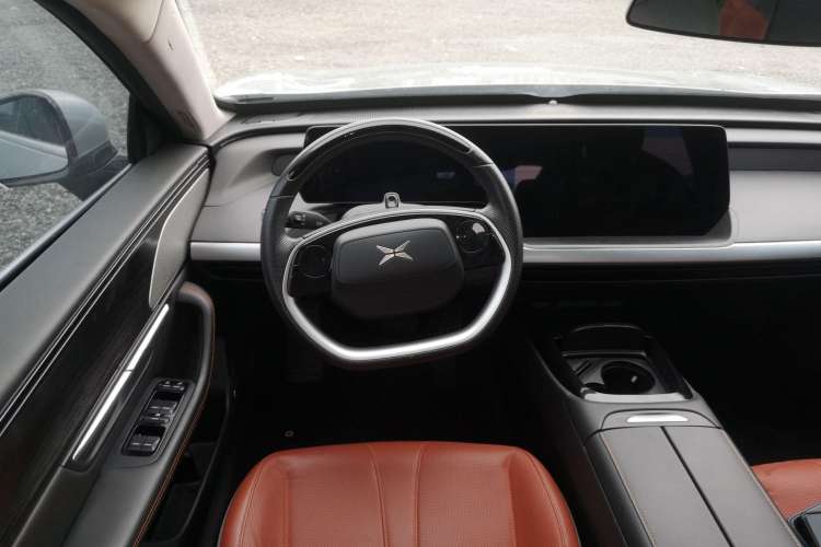 Used XPeng P7 2022 480 Standard Range Smart Drive Edition Steering Wheel