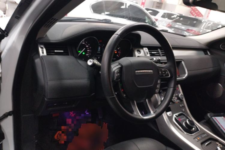 Used Land Rover Range Rover Evoque 2018 240 PS SE Smart Brilliance Edition
