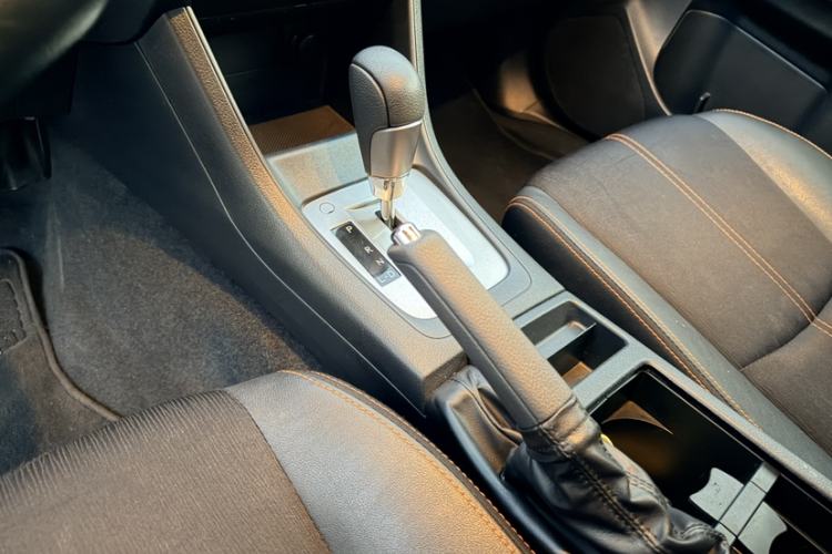 Used Subaru XV 2014 2.0i Comfort Edition
