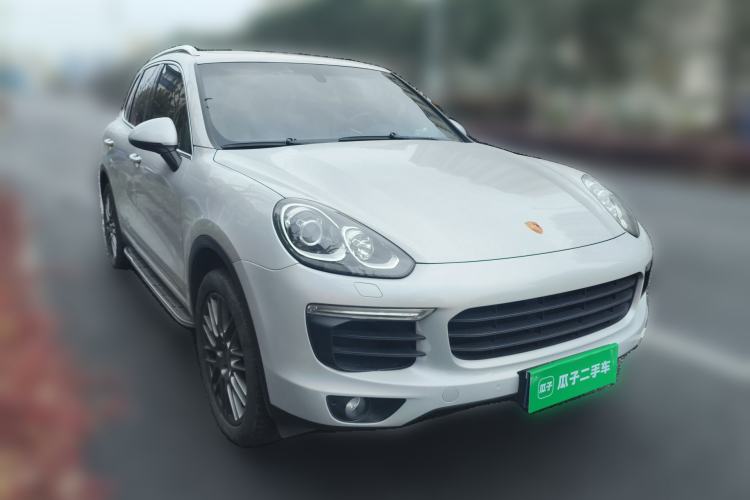 Used Porsche Cayenne 2015 Cayenne 3.0T Front Right 45 Deg