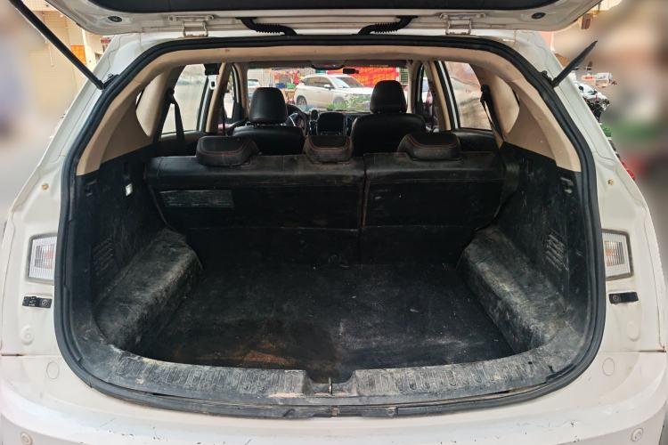 Used Baojun 560 2015 1.8L manual luxury version