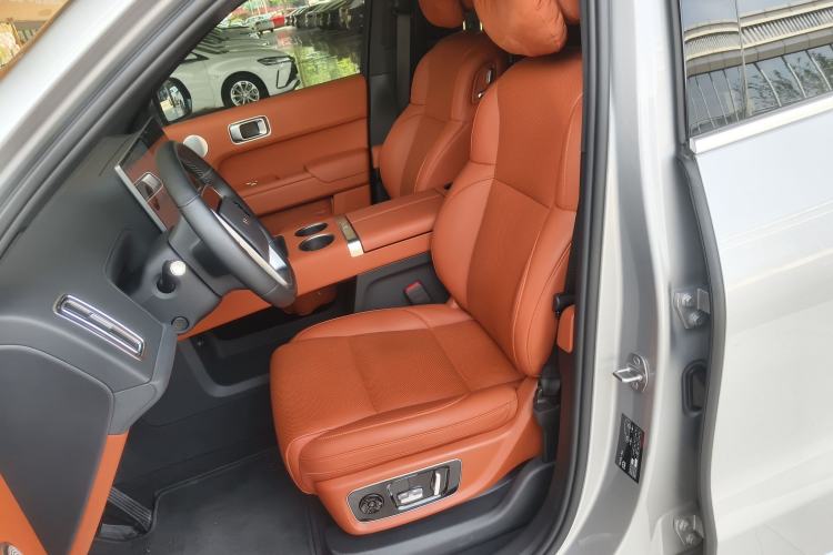 Used Li Auto L8 2023 Pro Model
