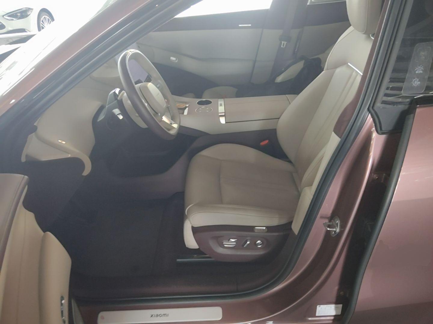 Xiaomi Auto YU7 2025 Ultra-Long Range High-Performance All-Wheel-Drive Max Edition — снимка 17