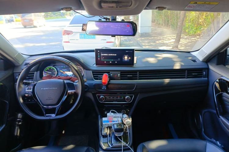 Used FORTHING S60 EV 2022 Comfort Edition
