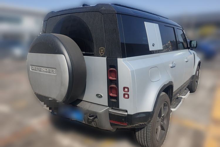 Used Land Rover Defender 2022 110 P400 X-DYNAMIC HSE Rear Right 45 Deg