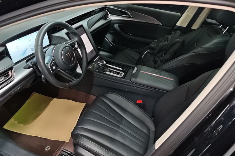 Used Hongqi H5 2024 2.0T Automatic Smart Connect Flagship Edition
