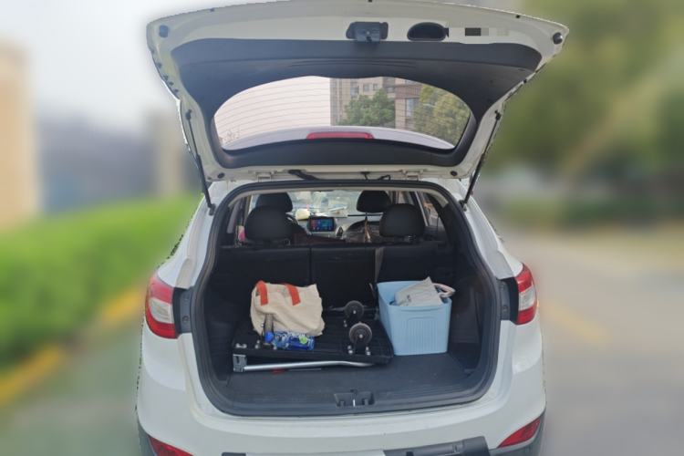 Used Hyundai ix35 2013 2.0L Automatic Two-Wheel Drive Smart GLS China IV Standard