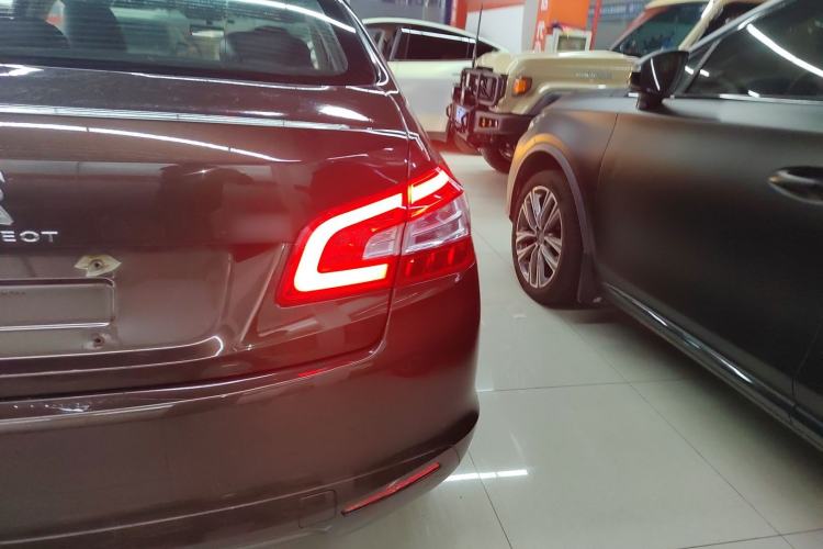 Used Peugeot 408 2014 1.8L Automatic Luxury Edition Right Rear Taillight