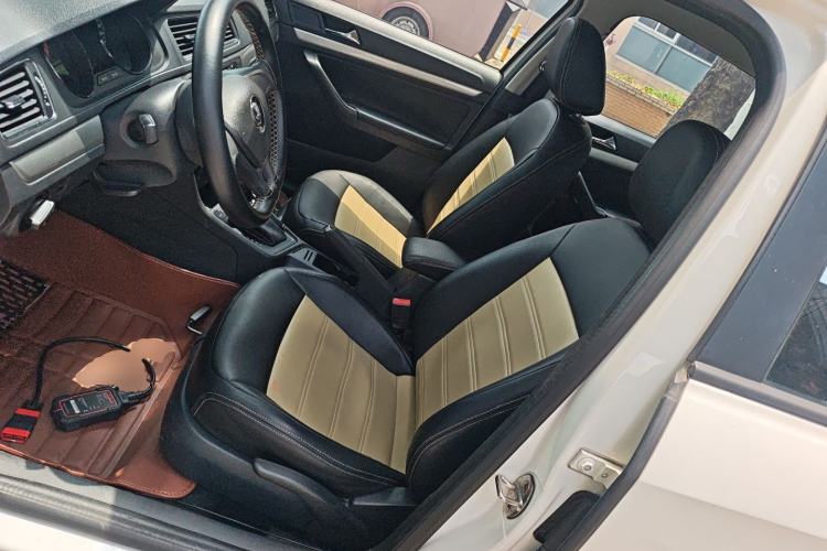 Used Volkswagen Lavida 2015 1.6L Automatic Fashion Edition