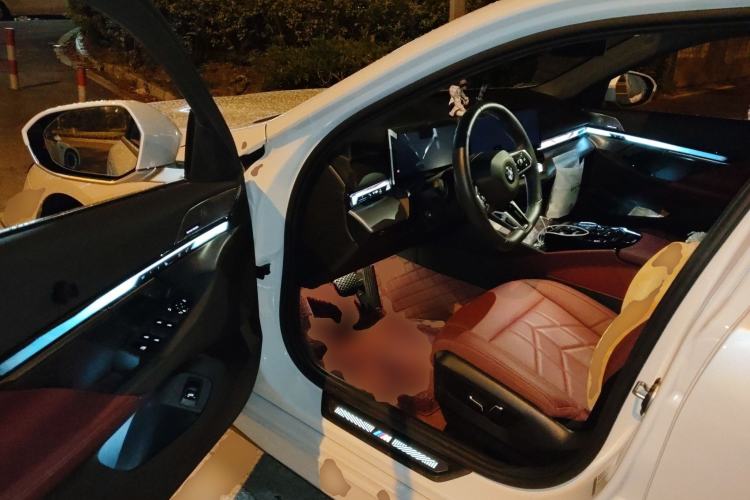 Used BMW 5 Series 2024 530i Leading Model M Sport Package