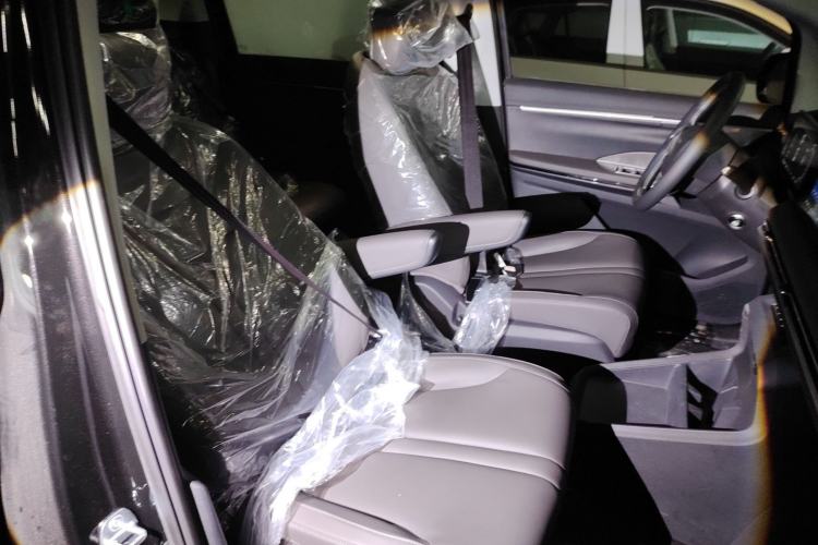 Used SAIC MAXUS Dajia 7 2024 Revised Version Super Hybrid Long-Range Edition Enjoyment Version Right Front Seat