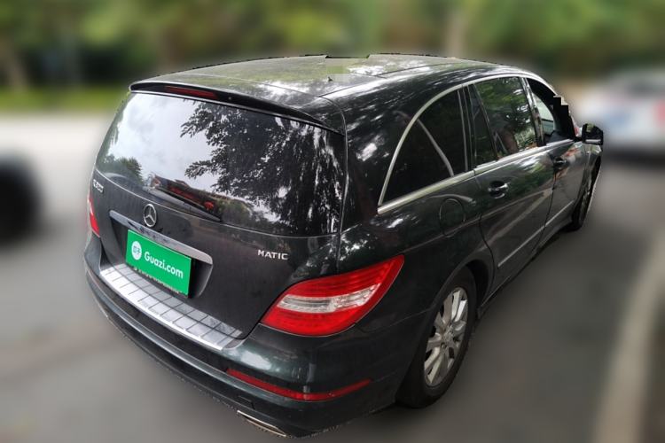 Used Mercedes-Benz R-Class 2017 R 320 4MATIC Business Edition Prestige Model
