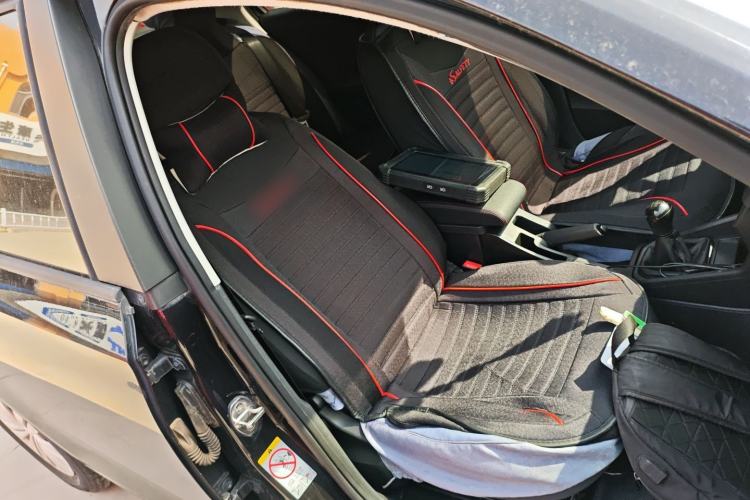 Used Volkswagen Santana 2016 1.4L Manual Fashion Edition Right Front Seat