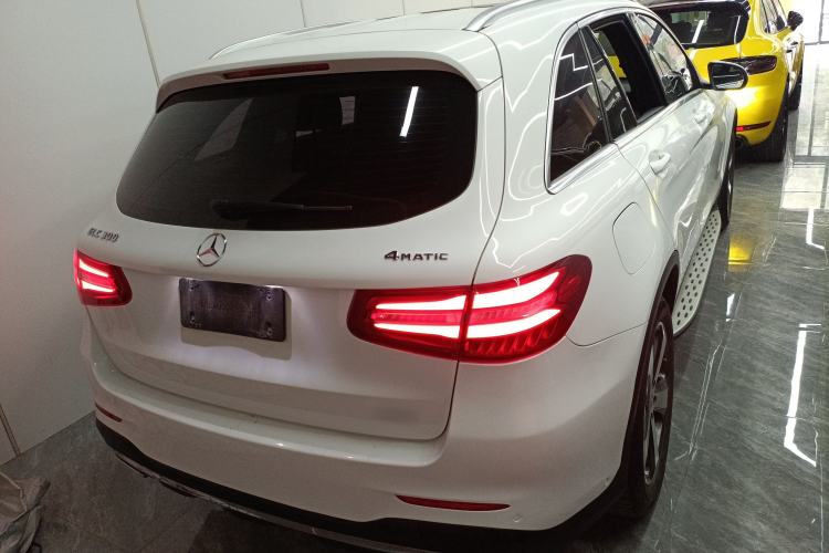 Used Mercedes-Benz GLC 2017 GLC 300 4MATIC Sport Edition
