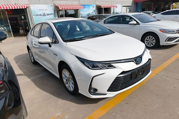 Used Toyota Corolla 2021 Dual-Motor 1.8L E-CVT Elite Edition Front Right 45 Deg