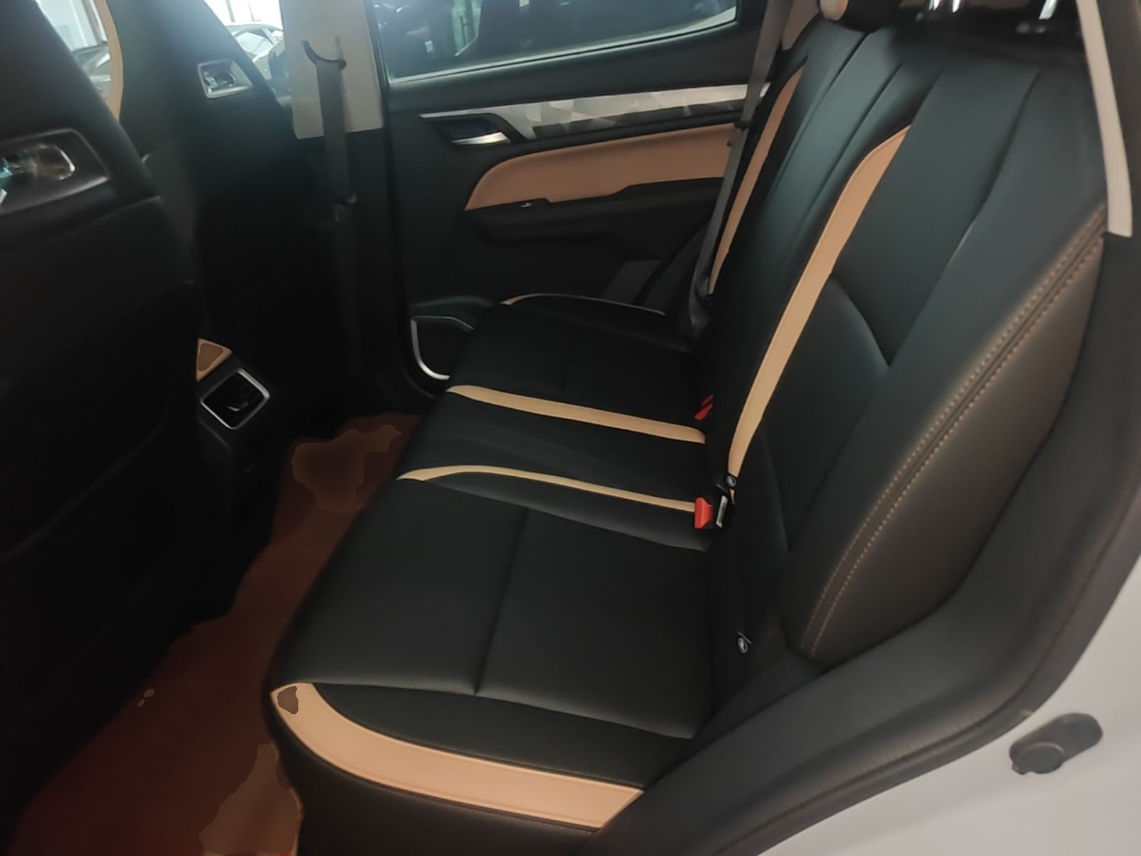 Geely Auto Haoyue PRO 2024 1.5T DCT Zongheng+ — снимка 20