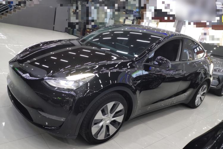 Used Tesla Model Y 2021 Long-Range All-Wheel-Drive Version