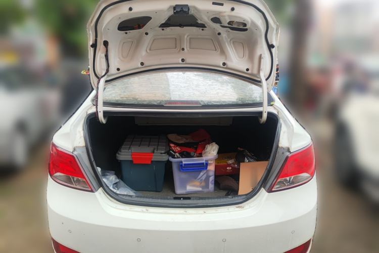 Used Hyundai Verna (older generation) 2016 1.4L Automatic Smart GLS Trunk