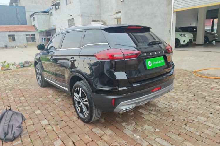 Used Geely Auto Emgrand X7 Sport 2022 1.8TD DCT Zhiya Trim
