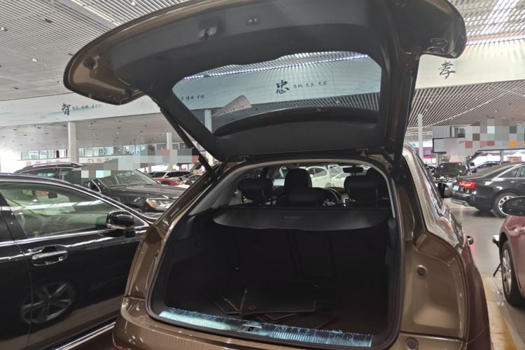 Used Audi Q3 2017 35 TFSI Style Edition Trunk