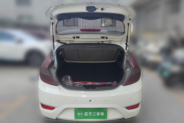 Used Hyundai Verna Ray 2014 1.6L Automatic TOP